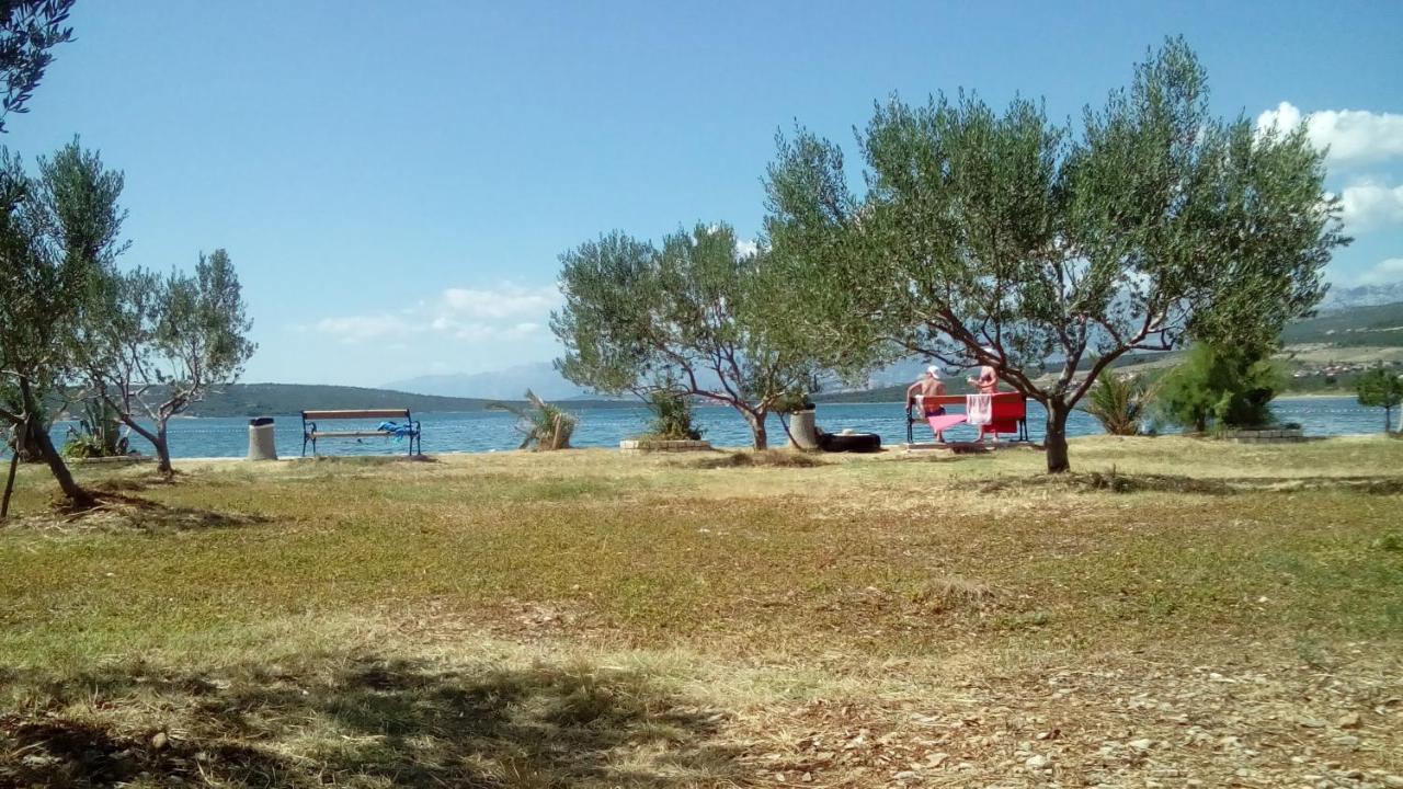Apartments Mira Gornji Karin Εξωτερικό φωτογραφία