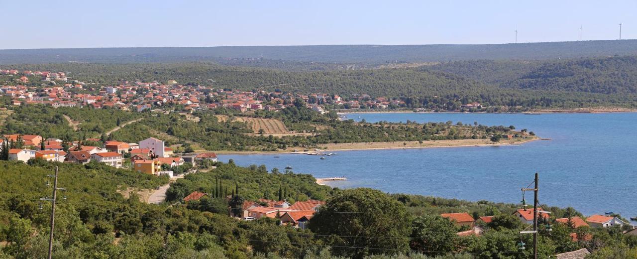 Apartments Mira Gornji Karin Εξωτερικό φωτογραφία