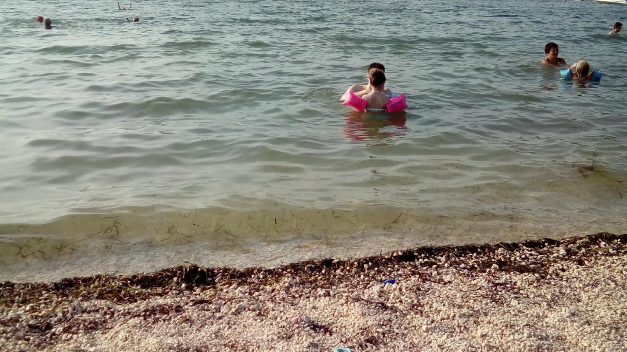 Apartments Mira Gornji Karin Εξωτερικό φωτογραφία