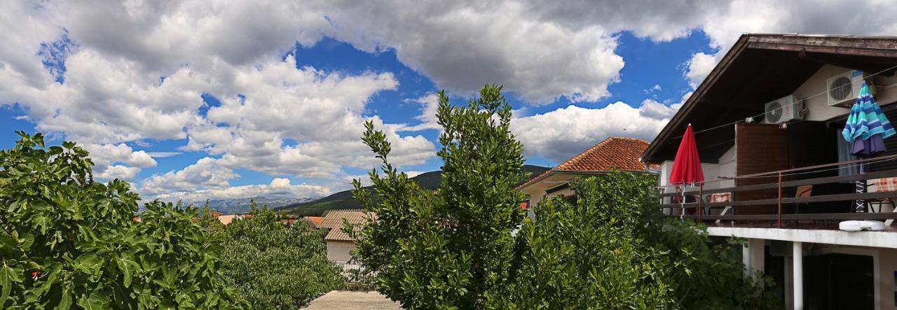 Apartments Mira Gornji Karin Εξωτερικό φωτογραφία