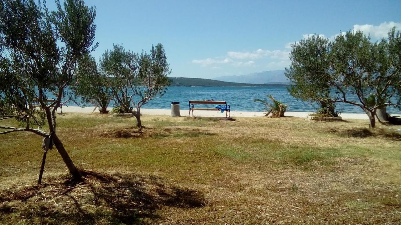 Apartments Mira Gornji Karin Εξωτερικό φωτογραφία