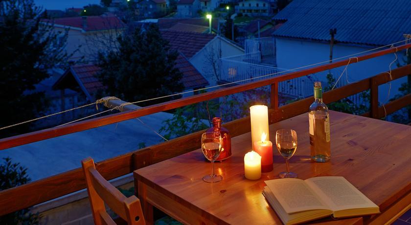 Apartments Mira Gornji Karin Δωμάτιο φωτογραφία
