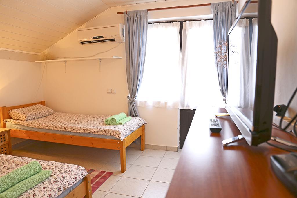 Apartments Mira Gornji Karin Εξωτερικό φωτογραφία