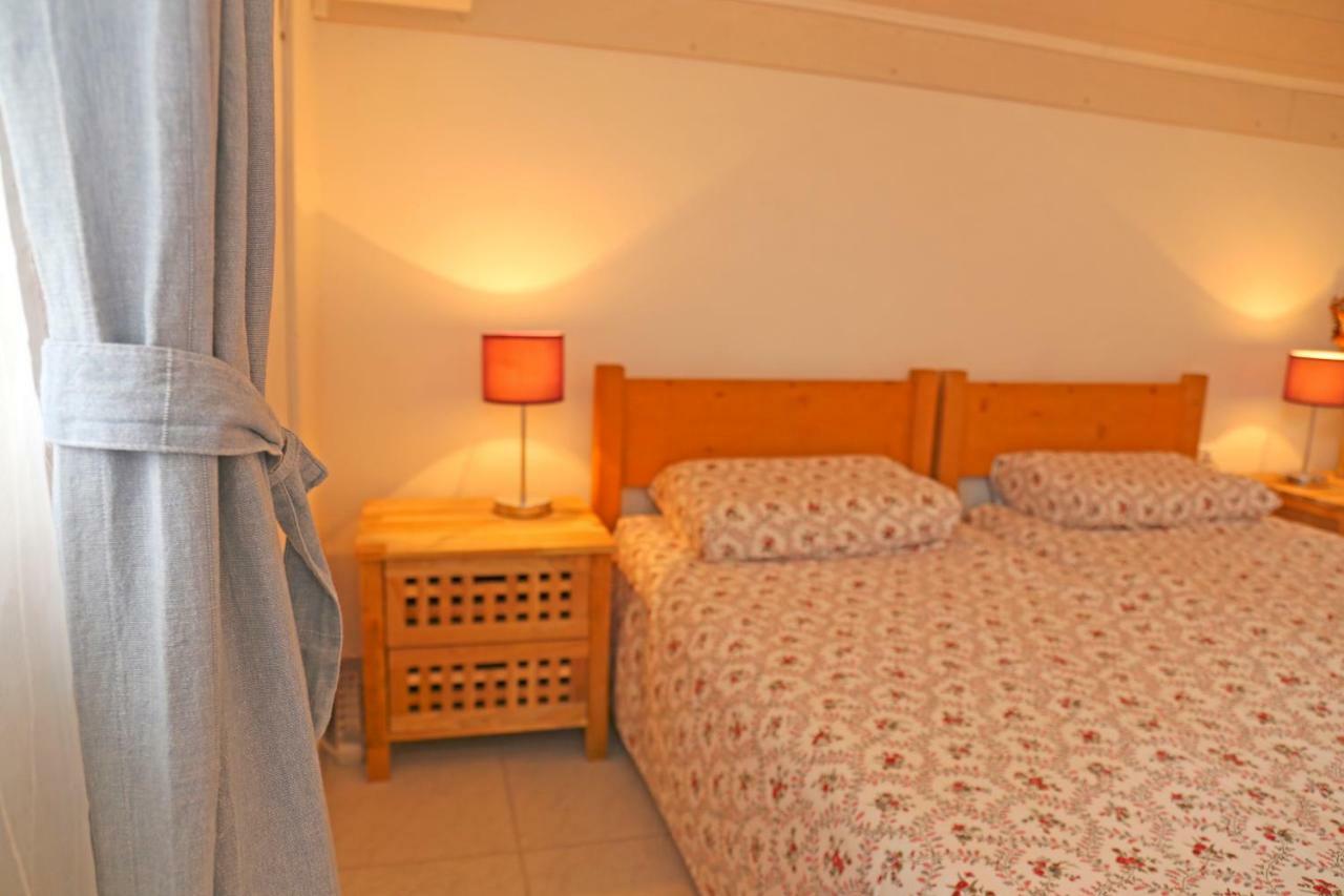 Apartments Mira Gornji Karin Εξωτερικό φωτογραφία